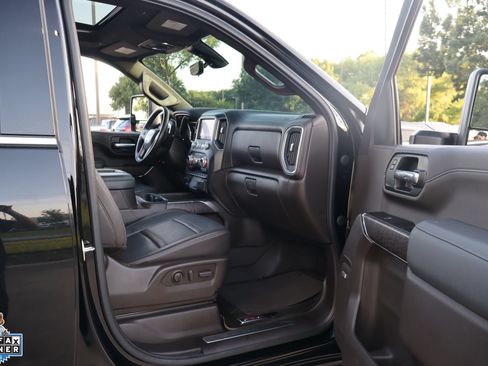 Used 2021 GMC Sierra 2500 Denali w/ Denali Black Diamond Edition AWD/4WD image 29