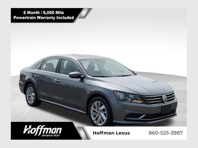 Used 2018 Volkswagen Passat 2.0T SE
