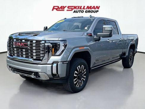 Used 2025 GMC Sierra 2500 Denali w/ Denali Reserve Package AWD/4WD image 3
