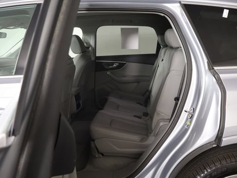 Used 2022 Audi Q7 3.0T Premium Plus AWD/4WD image 36