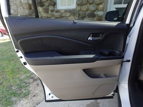 Used 2021 Honda Pilot EX-L image 24
