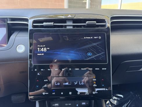 Used 2023 Hyundai Santa Cruz SEL Premium image 23