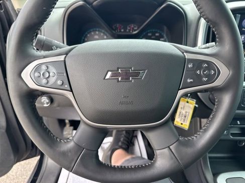 Used 2022 Chevrolet Colorado LT w/ Redline Special Edition image 20