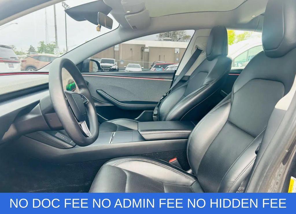 Used 2025 Tesla Model 3 RWD image 3