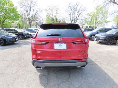 Used 2024 Honda CR-V Sport Touring image 5