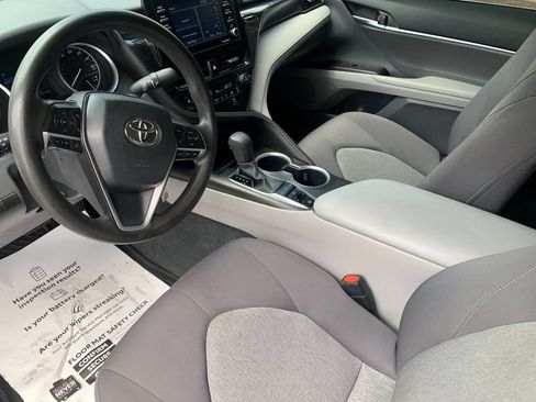 Used 2023 Toyota Camry LE AWD/4WD image 11