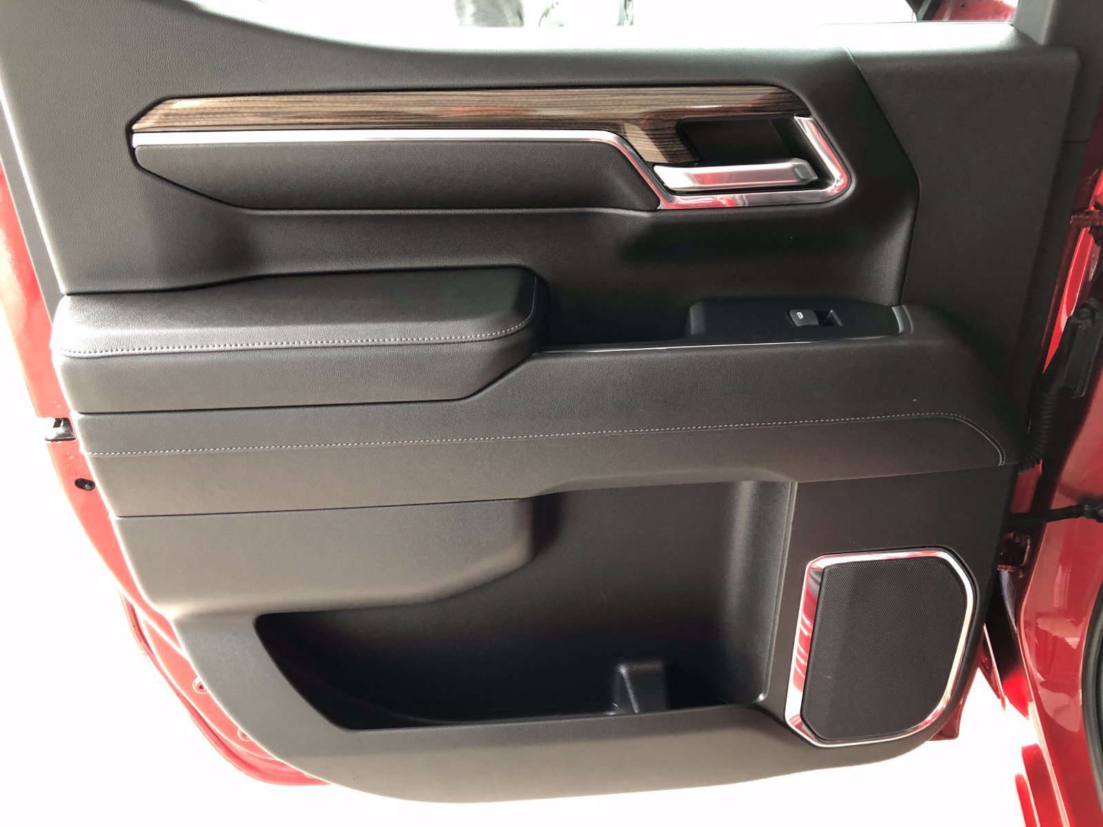 Used 2024 Chevrolet Silverado 1500 RST w/ LPO, Liner Protection Package AWD/4WD image 12