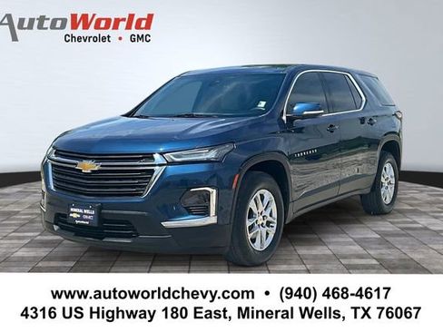 Used 2023 Chevrolet Traverse LS w/ Safety Package FWD image 1