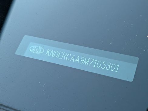 Used 2021 Kia Seltos EX image 29