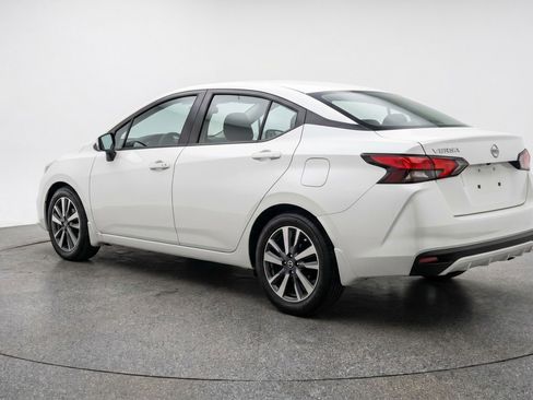 Used 2025 Nissan Versa SV FWD image 6