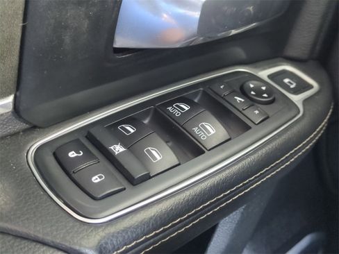 Used 2020 RAM 2500 Laramie image 25