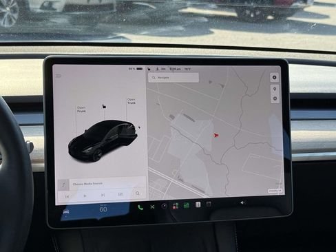 Used 2022 Tesla Model 3 RWD image 10