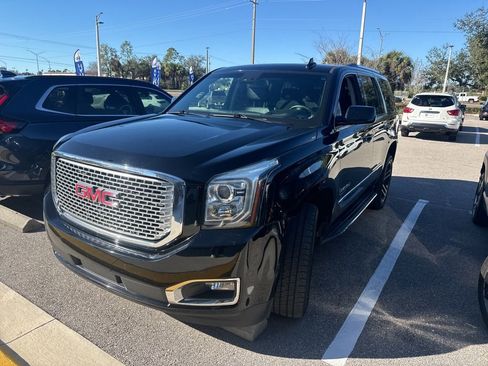 Used 2017 GMC Yukon Denali w/ Open Road Package image 4