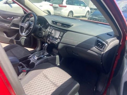 Used 2018 Nissan Rogue SV FWD image 14
