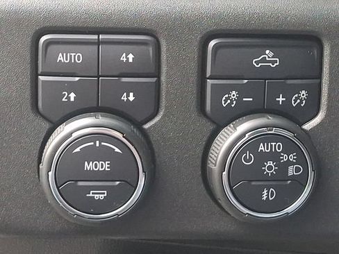 Used 2023 Chevrolet Silverado 1500 RST w/ Z71 Off-Road Package AWD/4WD image 24