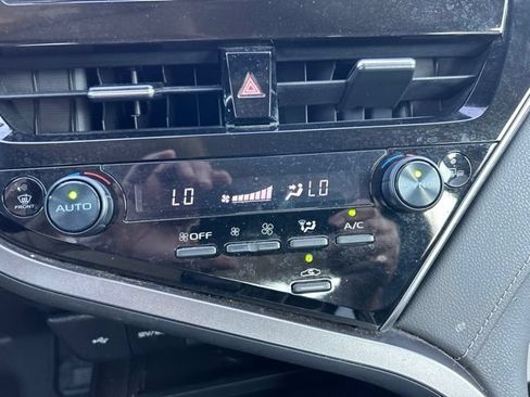 Used 2024 Toyota Camry SE w/ Convenience Package FWD image 12