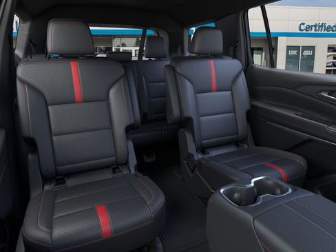 New 2026 Chevrolet Traverse RS w/ LPO, Floor Liner Package image 18