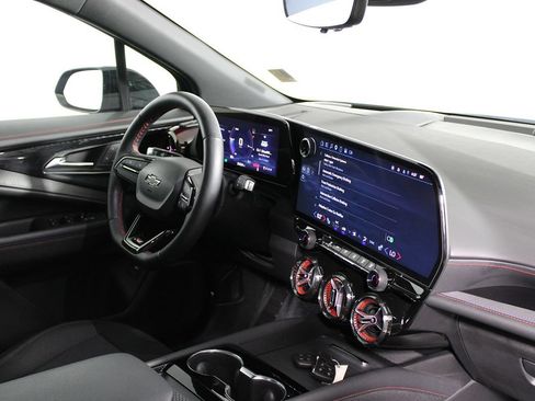 Used 2024 Chevrolet Blazer EV RS RWD image 12