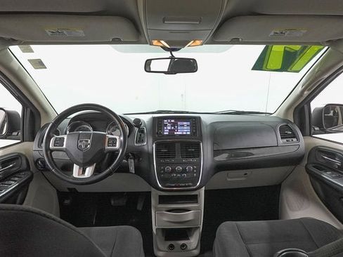 Used 2017 Dodge Grand Caravan SE w/ Power Window Group image 6