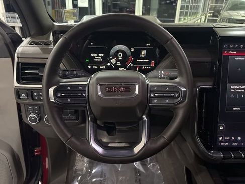 Used 2025 GMC Yukon XL Elevation w/ Elevation Premium Package image 16