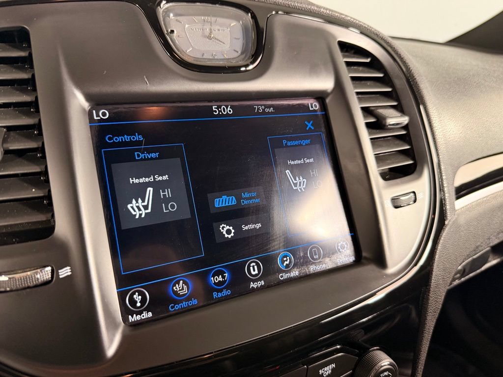 Used 2019 Chrysler 300 S AWD/4WD image 32