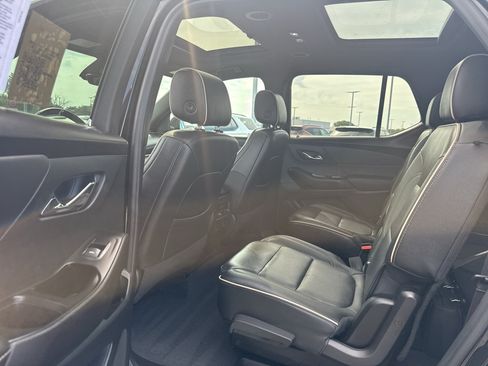 Certified 2022 Chevrolet Traverse Premier w/ Redline Edition AWD/4WD image 30