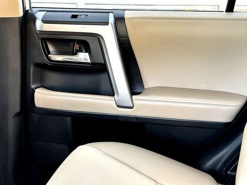Certified 2022 Toyota 4Runner SR5 Premium w/ Moonroof Package AWD/4WD image 23
