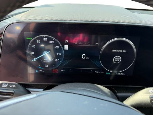 Used 2024 Kia Niro Wind FWD image 11