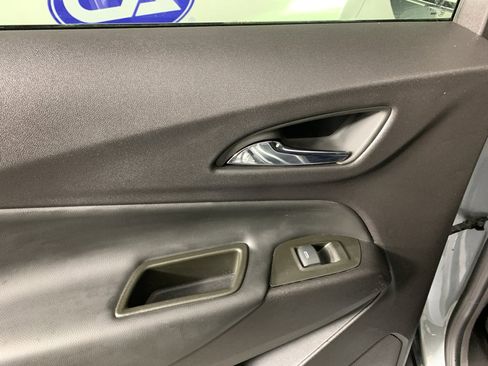 Used 2024 Chevrolet Equinox LT image 31