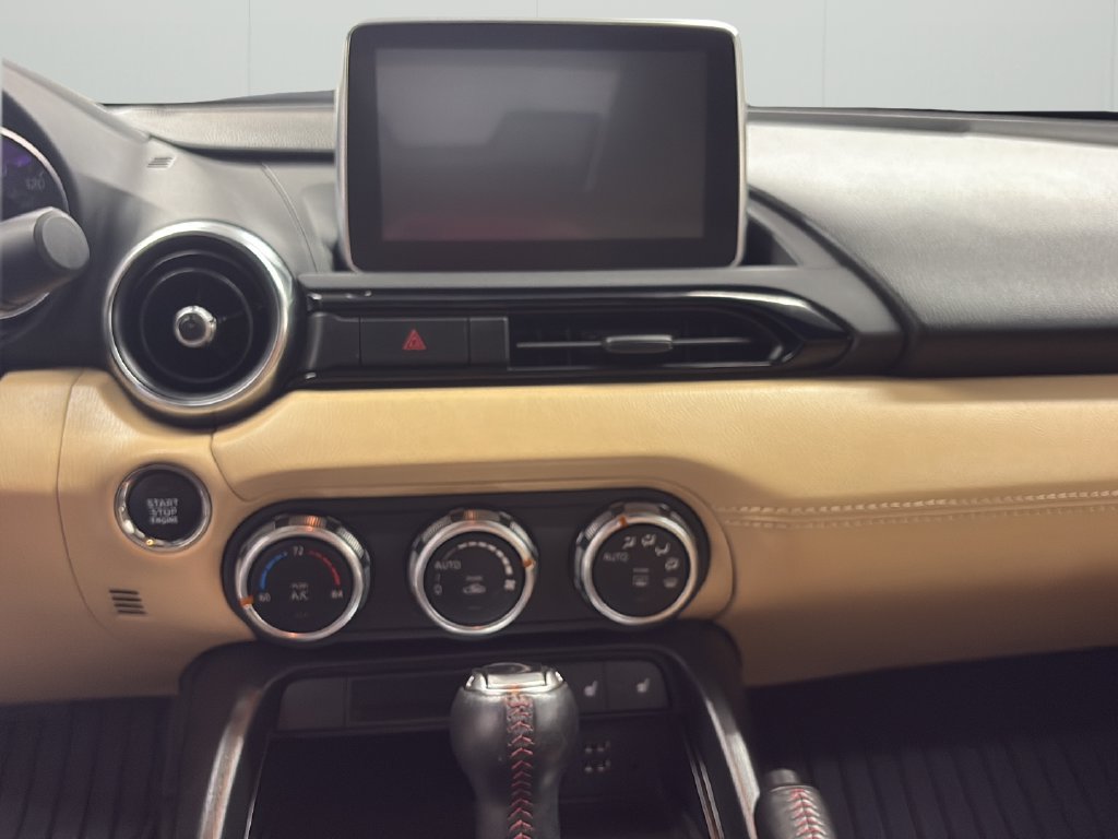 Used 2016 MAZDA MX-5 Miata Grand Touring RWD image 10