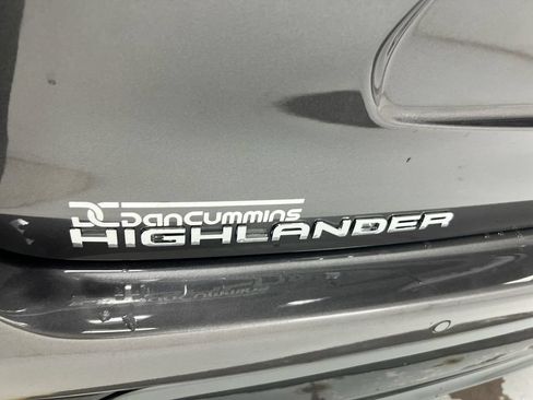 Used 2023 Toyota Highlander Limited AWD/4WD image 28