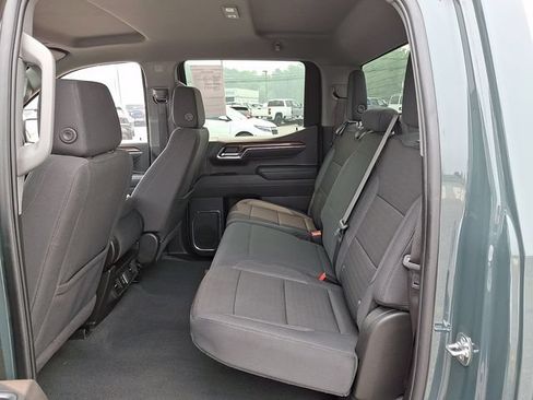 Certified 2025 Chevrolet Silverado 1500 LT AWD/4WD image 10