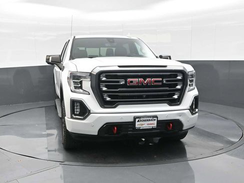 Used 2020 GMC Sierra 1500 AT4 w/ AT4 Premium Package image 3