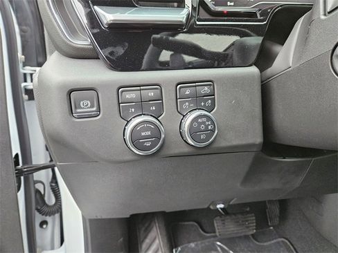 New 2025 GMC Sierra 1500 SLT w/ SLT Premium Plus Package image 21
