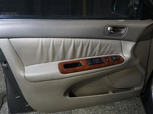 Used 2005 Toyota Camry LE image 11