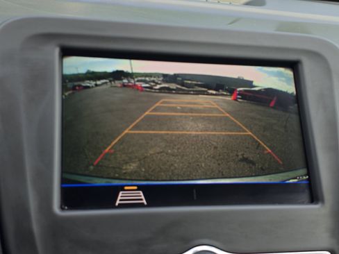 Used 2020 Chevrolet Equinox LT FWD image 18