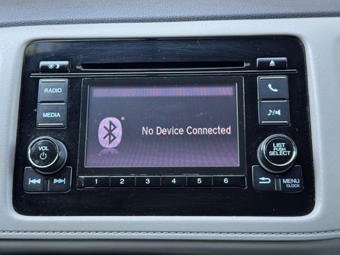 Used 2020 Honda HR-V LX image 21