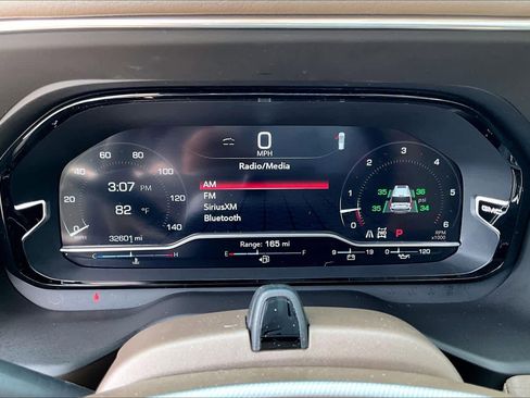 Used 2023 GMC Yukon Denali w/ Advanced Technology Package image 26