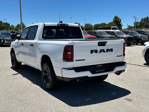New 2026 RAM 1500 Big Horn w/ Night Edition AWD/4WD image 4