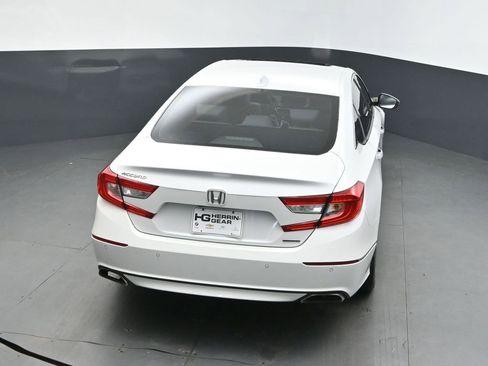 Used 2018 Honda Accord Touring image 34