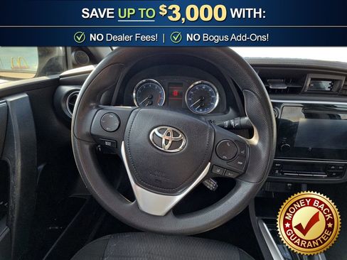 Used 2017 Toyota Corolla LE image 18