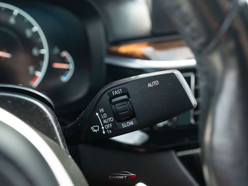 Used 2019 BMW M550i xDrive AWD/4WD image 27