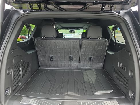 New 2026 Chevrolet Suburban RST w/ Comfort Package AWD/4WD image 5