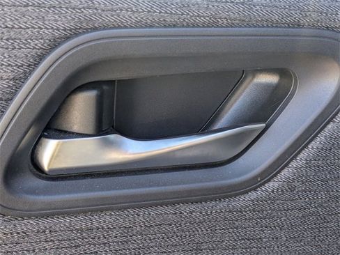 Used 2023 Nissan Rogue SV image 27