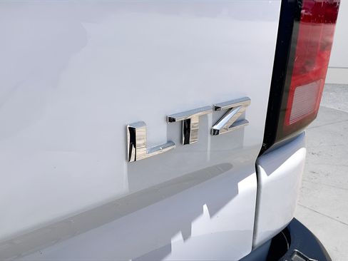 Used 2026 Chevrolet Silverado 2500 LTZ AWD/4WD image 31