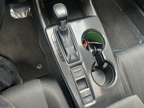 Used 2022 Honda Civic EX image 30