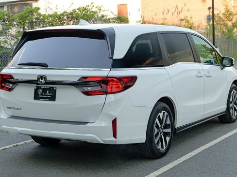 Used 2025 Honda Odyssey EX-L image 7
