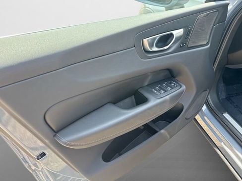 Certified 2023 Volvo XC60 T8 Ultimate w/ Climate Package AWD/4WD image 18