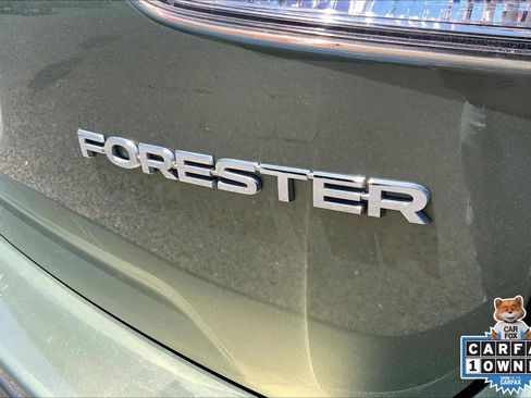 Certified 2021 Subaru Forester Premium AWD/4WD image 11