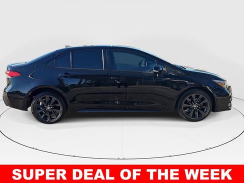 Used 2024 Toyota Corolla SE w/ Convenience Package image 2